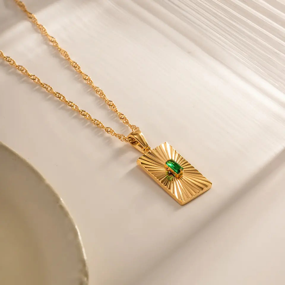 Davinity, Pendant with Emerald Gold plated