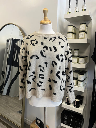 Pre-loved Leopard Sweater