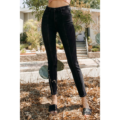 Ultra High Rise Skinny with Front Cut Seam Detail, BlackL (6774322102334)