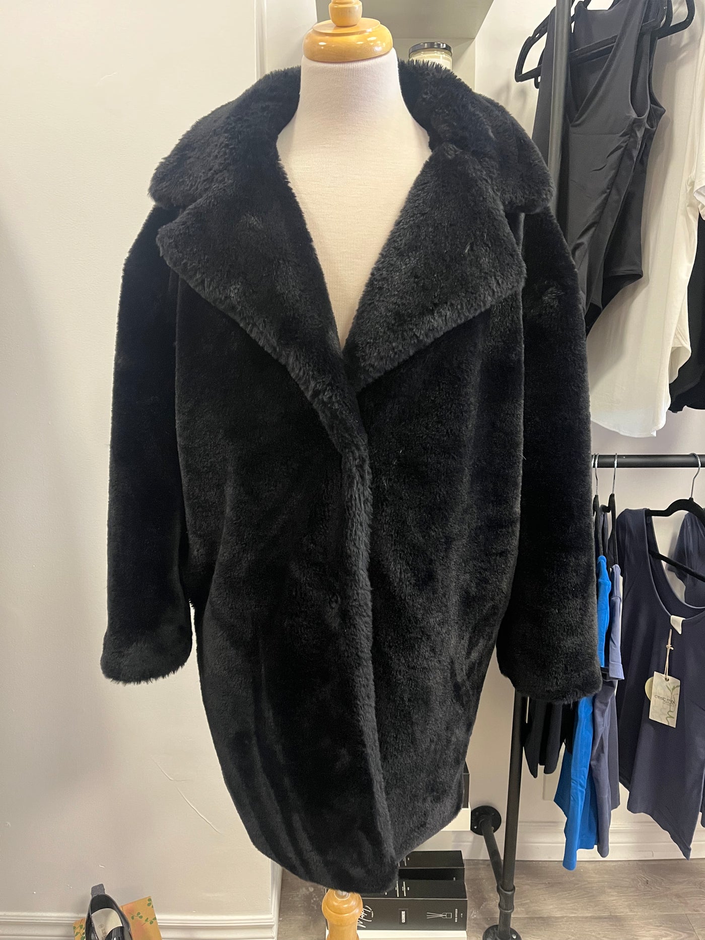 Pre-loved, Nado. Black Faux Fur Coat