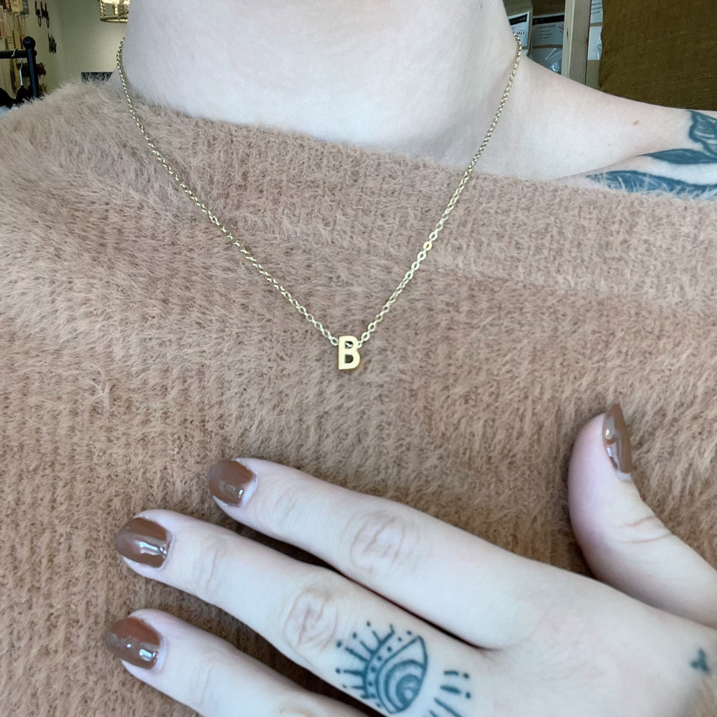 Initial Necklace in gold 